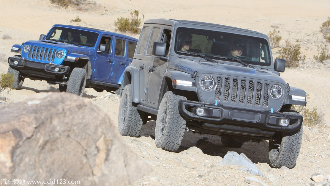 01-jeep-wrangler-rubicon-4xe-vs-wrangler-392_副本