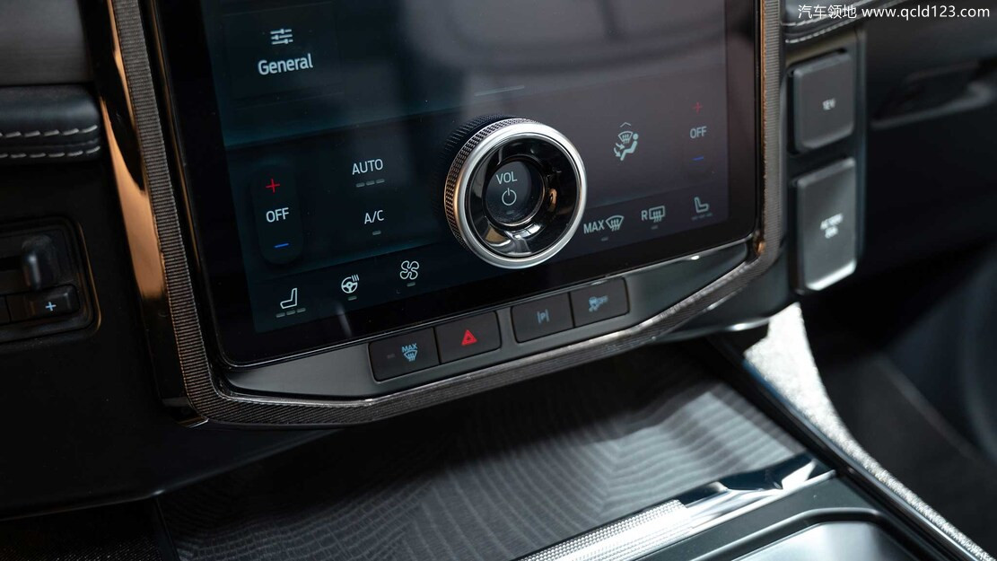 2022-Ford-F-150-Lightning-volume-knob_副本.jpg